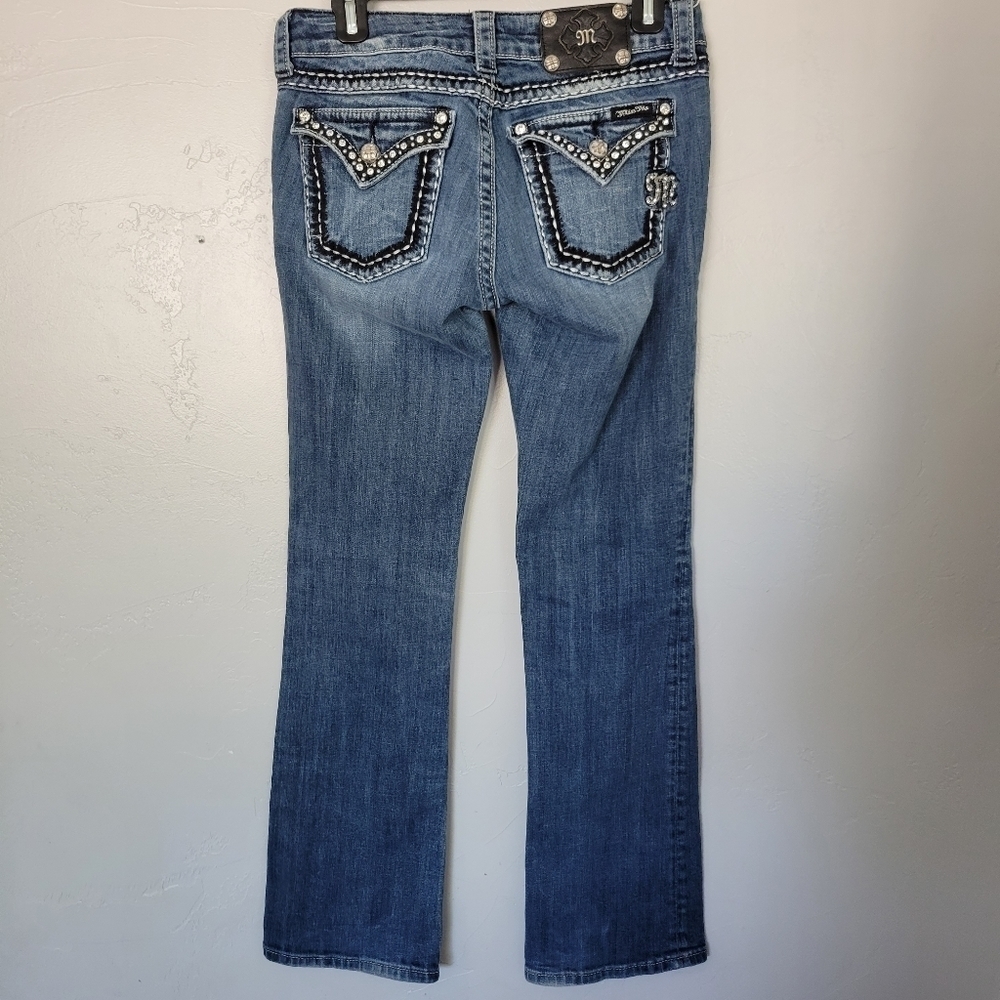 Miss Me Jeans 27 Easy Boot Cut Medium Wash Denim Flap Pocket Button Embellished